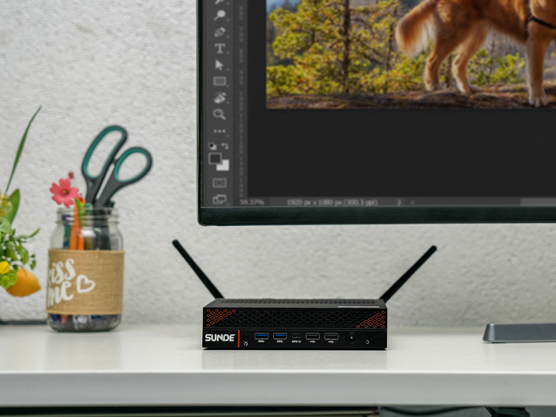 MiniPC Sunde SD5513 en un ambiente de oficina.